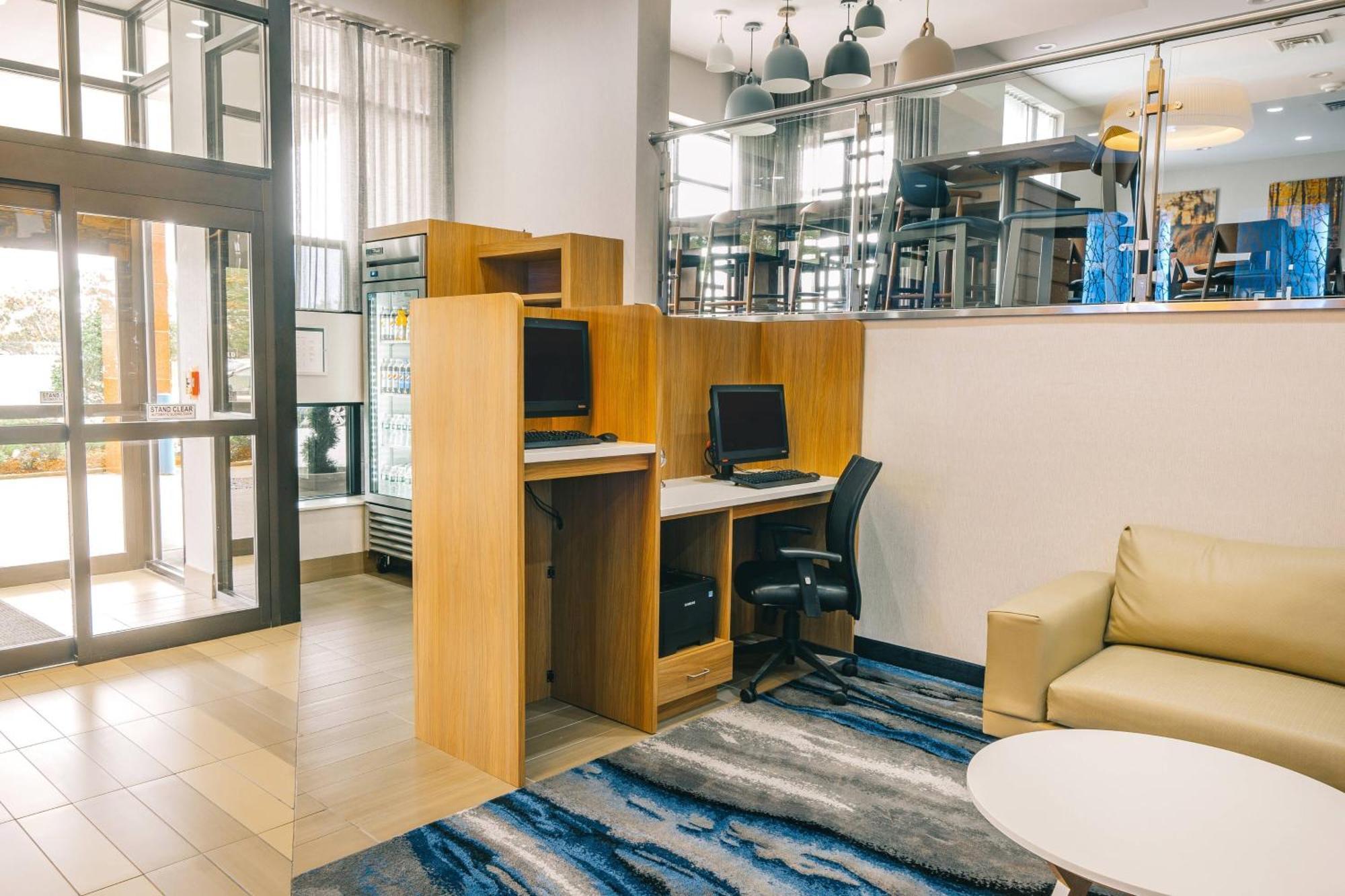 Fairfield Inn By Marriott New York Laguardia Airport/Astoria Bagian luar foto