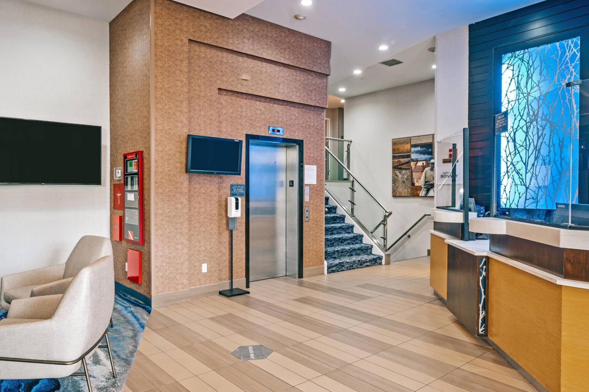 Fairfield Inn By Marriott New York Laguardia Airport/Astoria Bagian luar foto