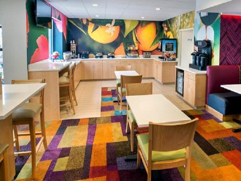 Fairfield Inn By Marriott New York Laguardia Airport/Astoria Bagian luar foto