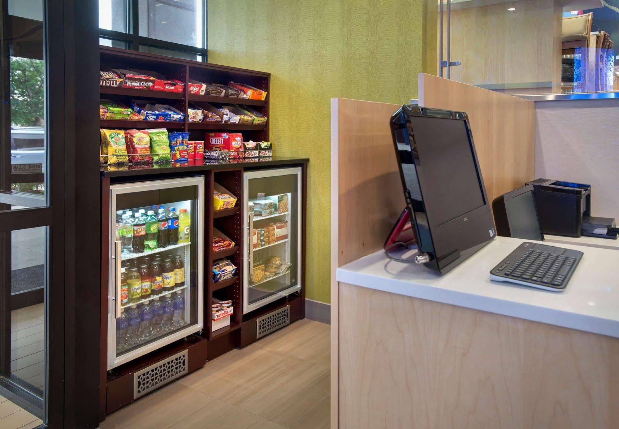 Fairfield Inn By Marriott New York Laguardia Airport/Astoria Bagian luar foto
